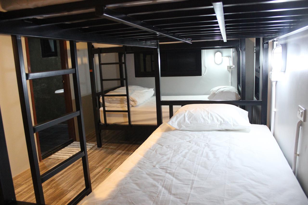 Rak Khun Hostel Chiang Mai Exteriör bild