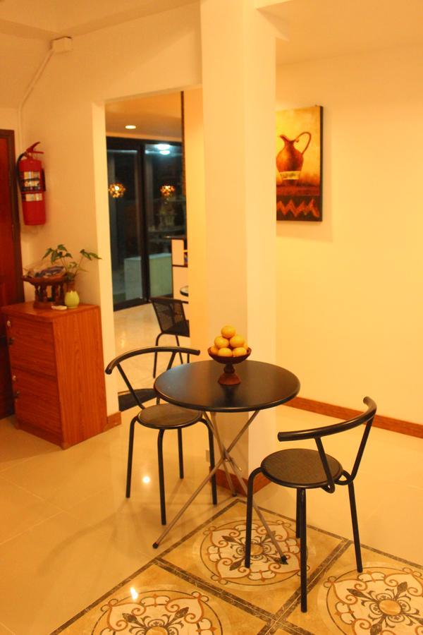 Rak Khun Hostel Chiang Mai Exteriör bild