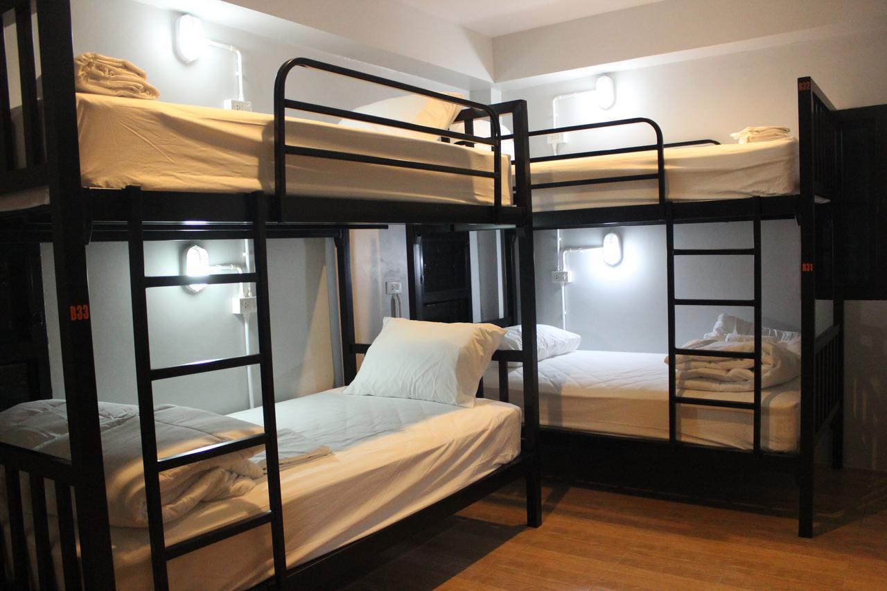 Rak Khun Hostel Chiang Mai Exteriör bild