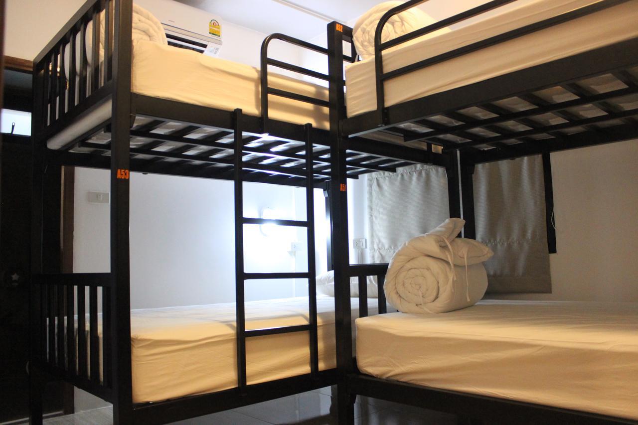Rak Khun Hostel Chiang Mai Exteriör bild