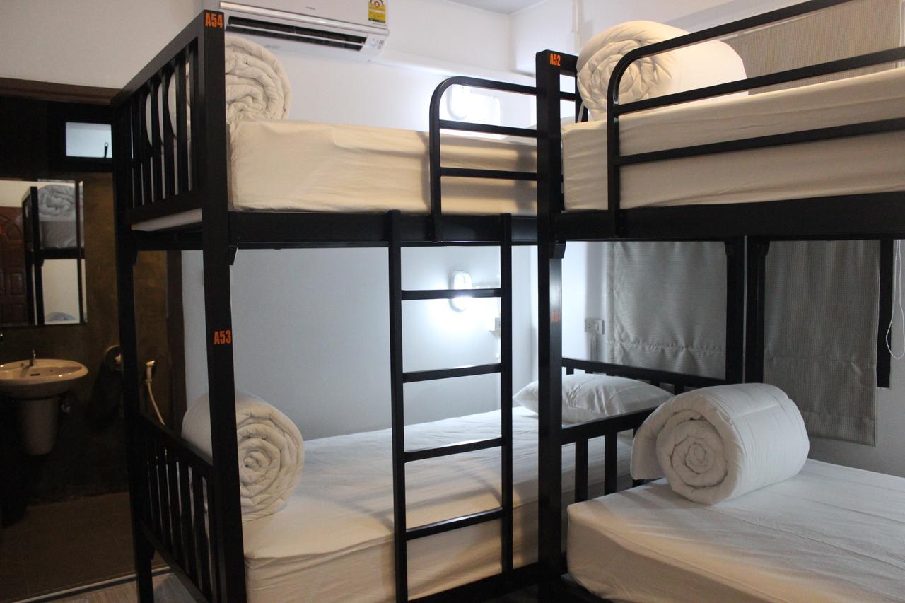 Rak Khun Hostel Chiang Mai Exteriör bild