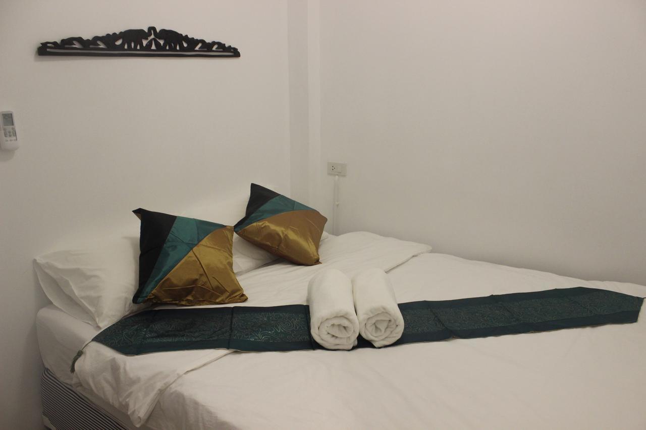 Rak Khun Hostel Chiang Mai Exteriör bild